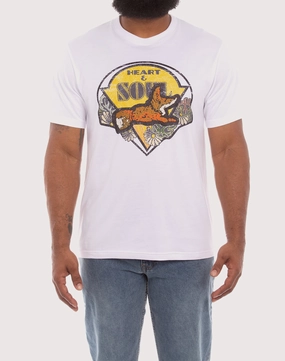 Akoo Heart And Soul White Tee Activewear gear Fashion models