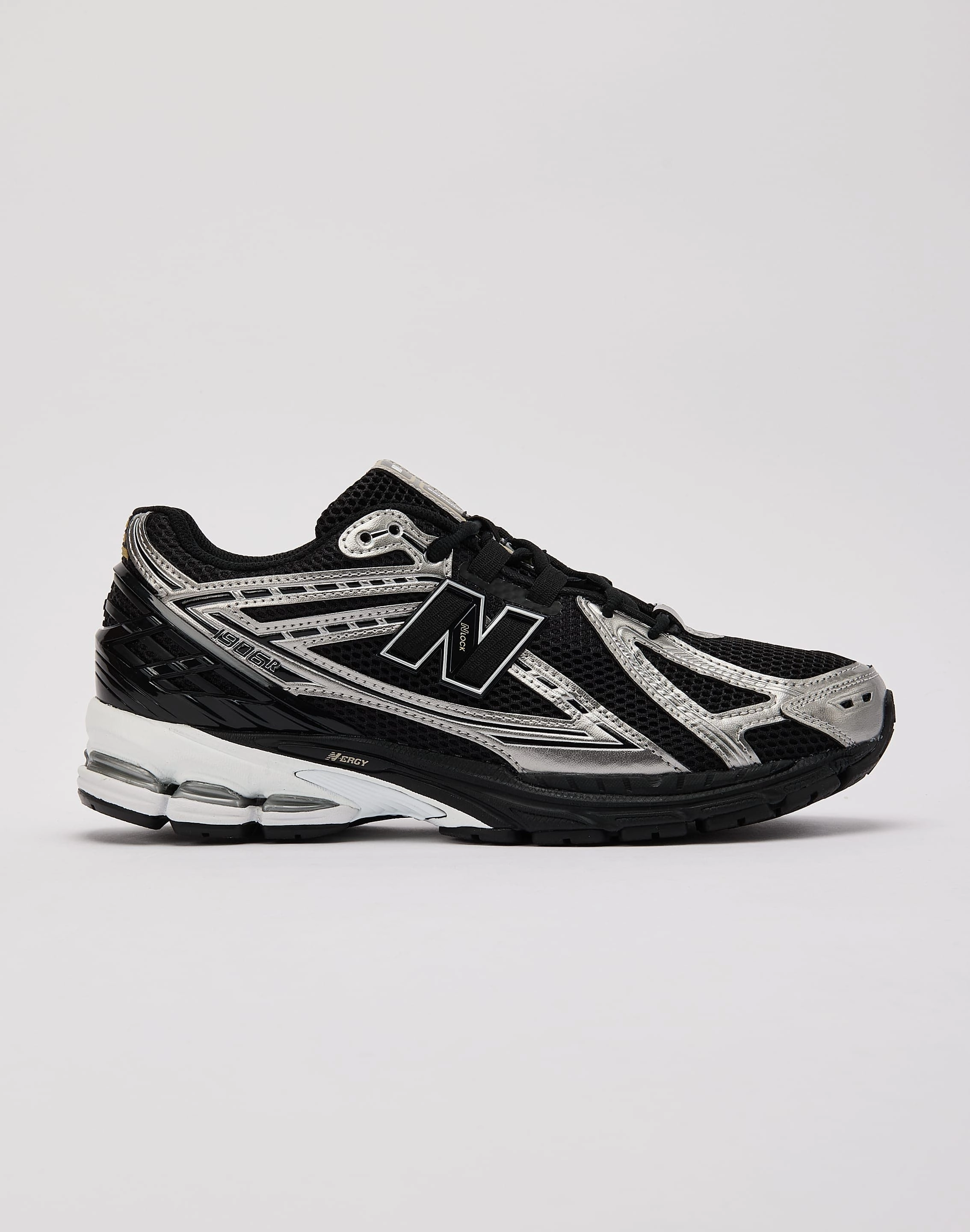 Apparel finds New Balance 1906R Smart fashion (wearables)