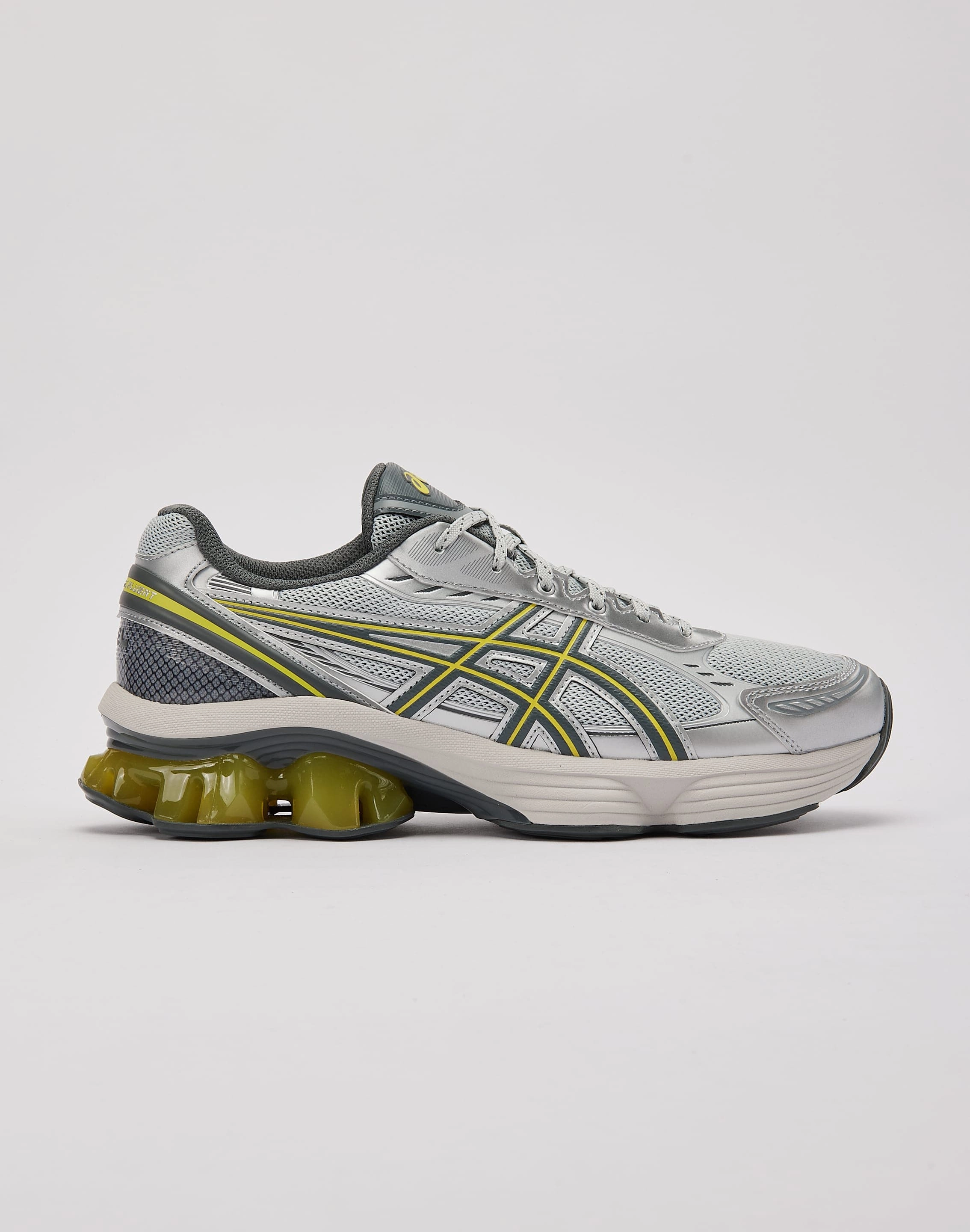 Asics GEL-KINETIC FLUENT Minimalist fashion Fashion-forward items