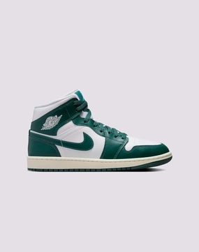 Beaded fashion items Jordan Air Jordan 1 Mid Fashion influencers' recommendations