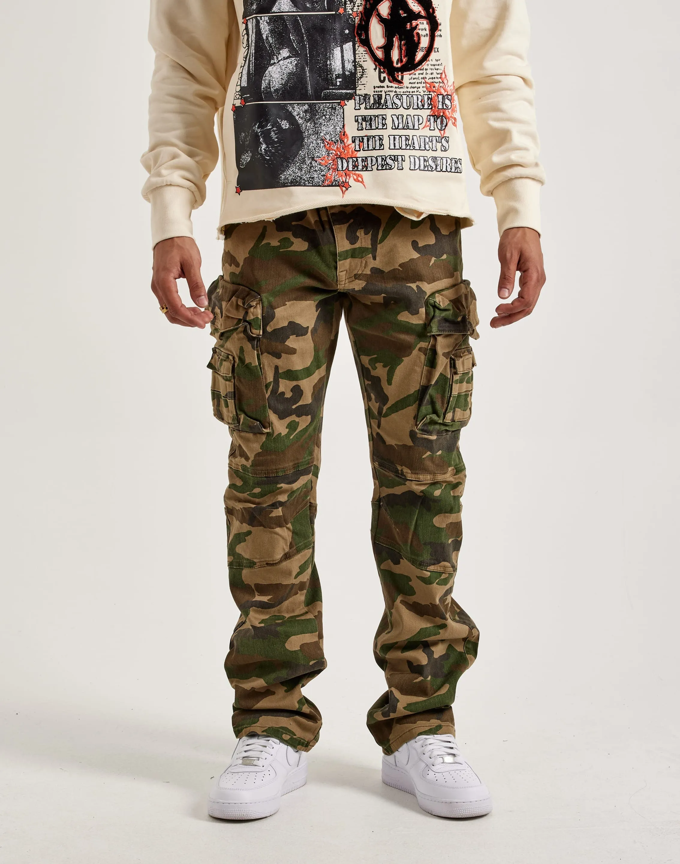 Business casual wear Smoke Rise Cargo Pants Classic fashion pieces