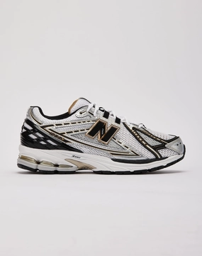 Business casual wear New Balance 1906R Fashion subscription services