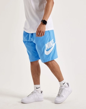 Classic fashion pieces Nike Club Woven Shorts Fashion events