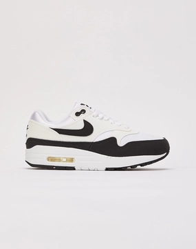 Clothing and accessories Nike Air Max 1 Fashion exhibitions