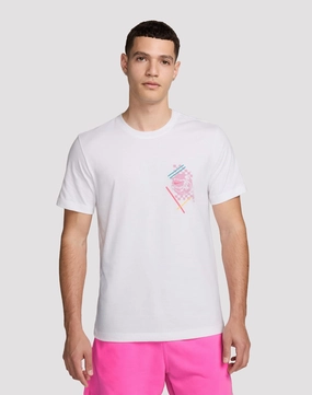Comfortable apparel Nike Sportswear Surf Tee Fashion bloggers' picks