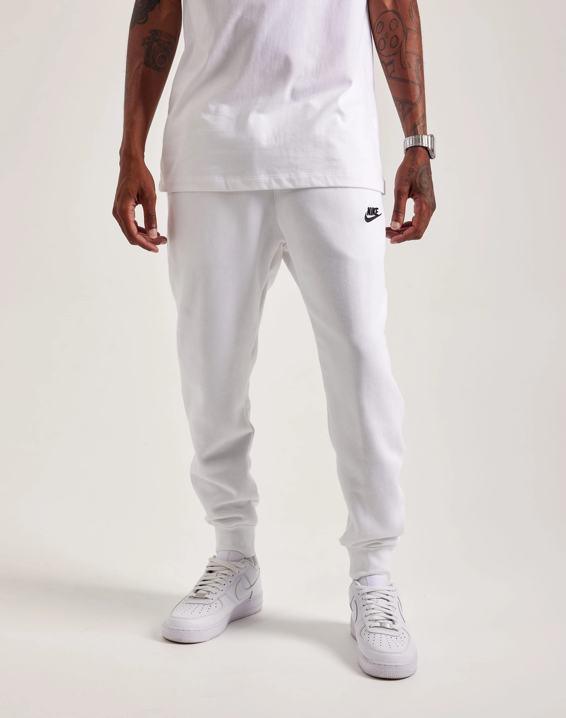 Evening wear Nike Club Fleece Joggers Outerwear options