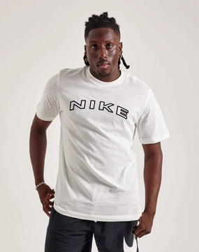 Everyday wear Nike 1972 Tee Fashion customization
