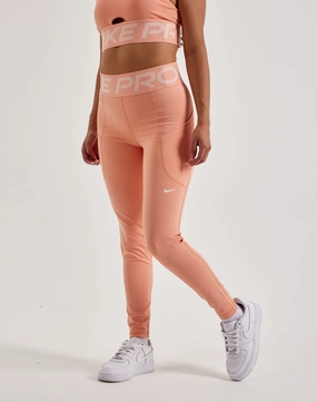 Everyday wear Nike Pro Sculpt High-Waisted Leggings Upcycled fashion