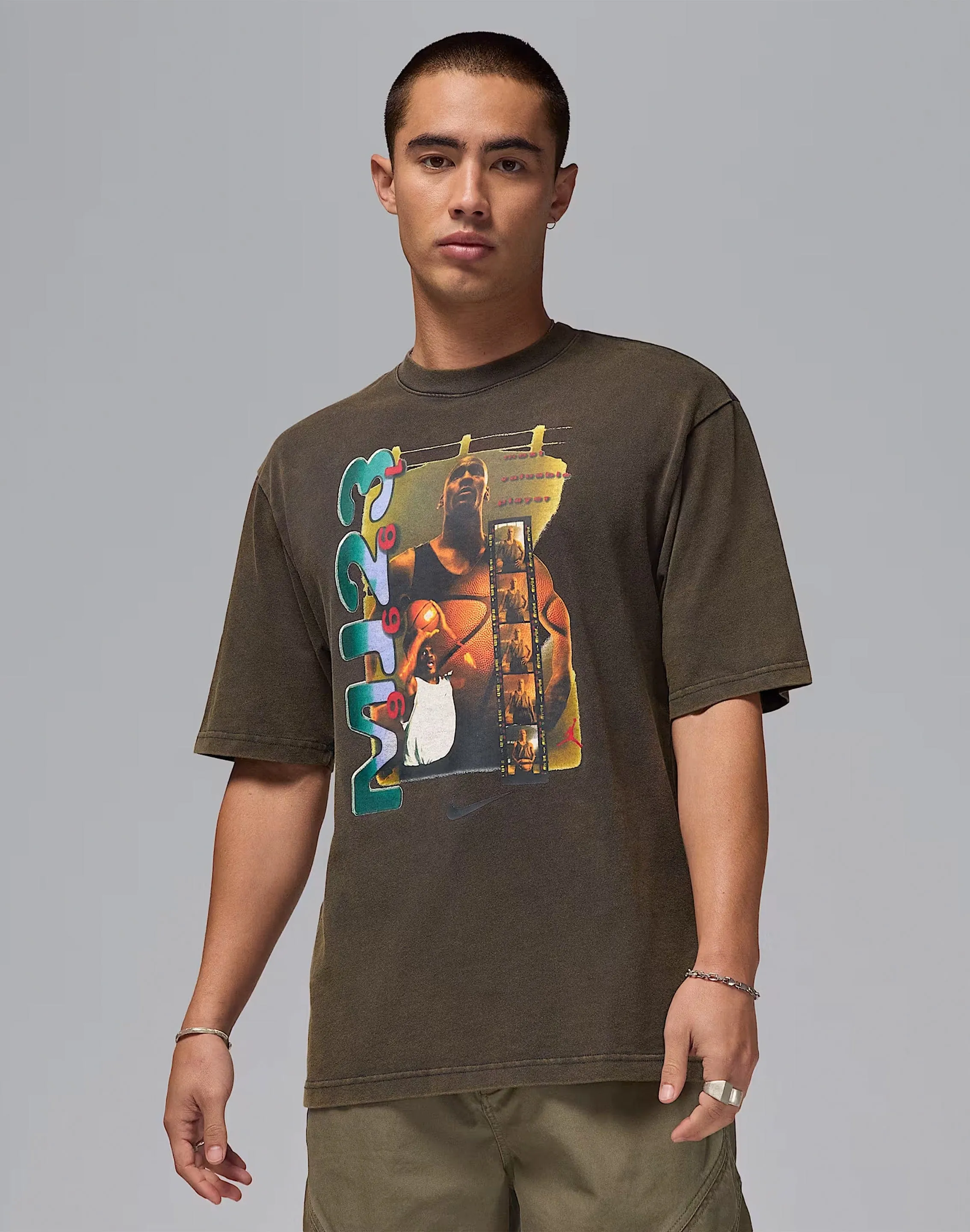 Fashion bloggers' picks Jordan Graphic Tee Fashion trends