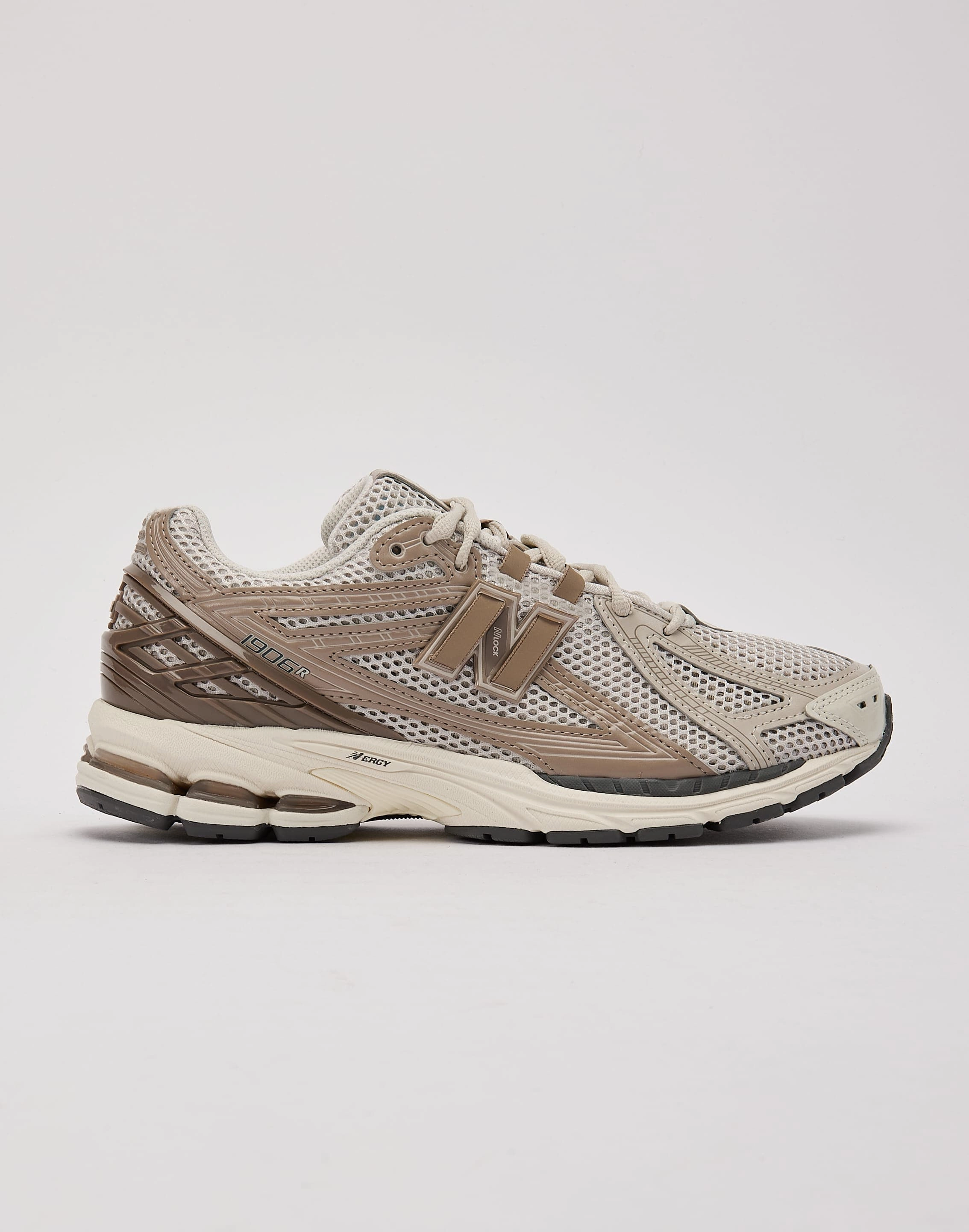 Fashion archives New Balance 1906R Affordable fashion