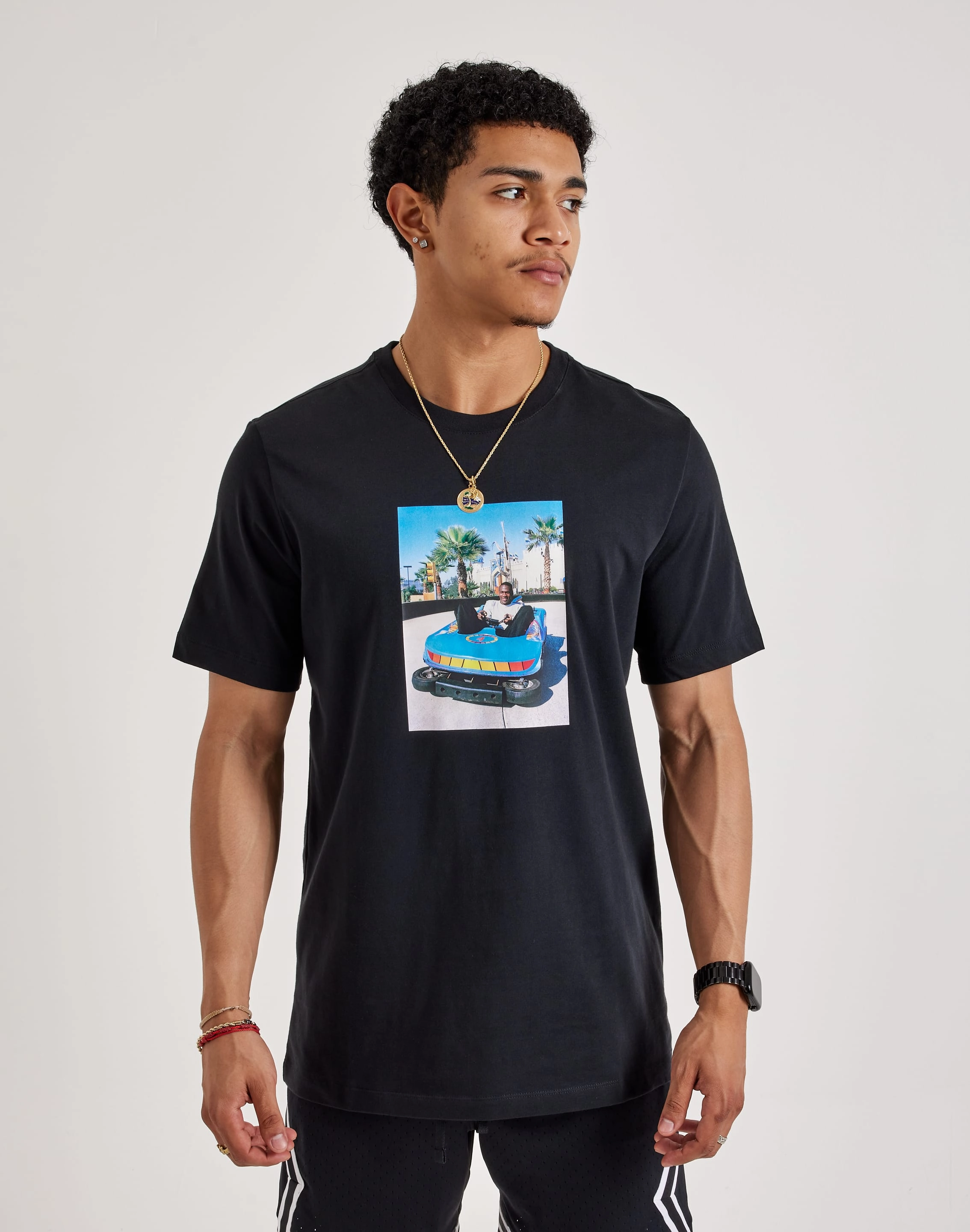 Fashion bloggers' picks Jordan Photo Tee Preppy style items