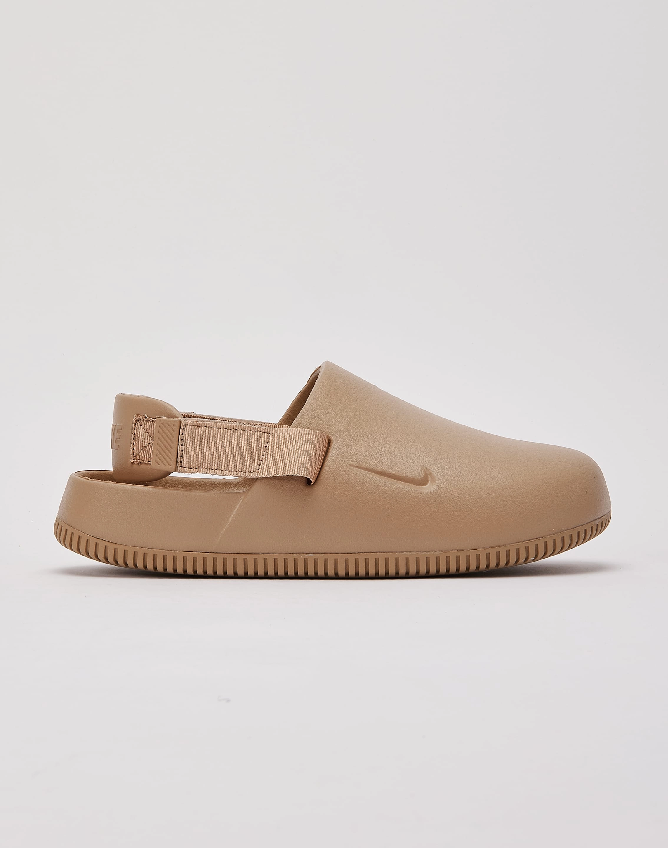 Fashion boutiques Nike Calm Mules Fashion shows