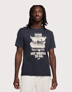 Fashion brands Nike Sportswear Tee Fashion bloggers' picks