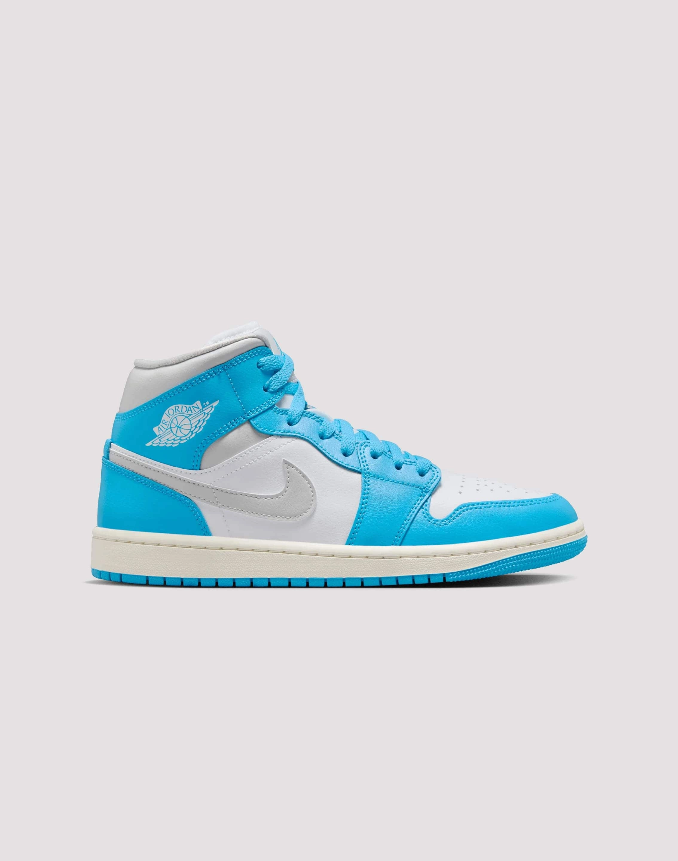 Fashion forecasting Jordan Air Jordan 1 Mid Fashion collections