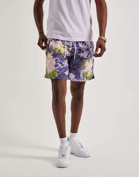 Fashion forecasting Nike Club Flow Shorts Runway fashion