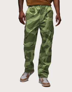 Fashion history Nike Essentials Chicago Statements Pants Outerwear options