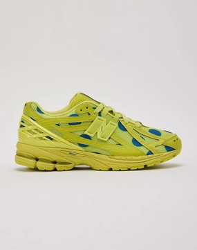 Fashion inspiration New Balance 1906R Fashion bloggers' picks