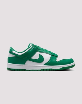 Fashion inspiration Nike Dunk Low Athleisure fashion