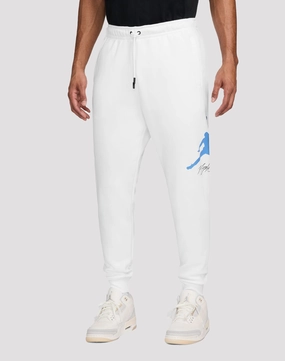 Fashion inspiration Nike Essentials Fleece Baseline White Pants Smart fashion (wearables)