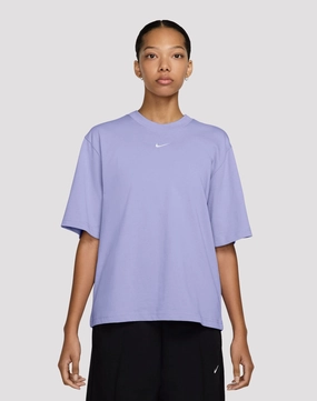 Fashion inspiration Nike Sportswear Essential Boxy Tee Fashion events