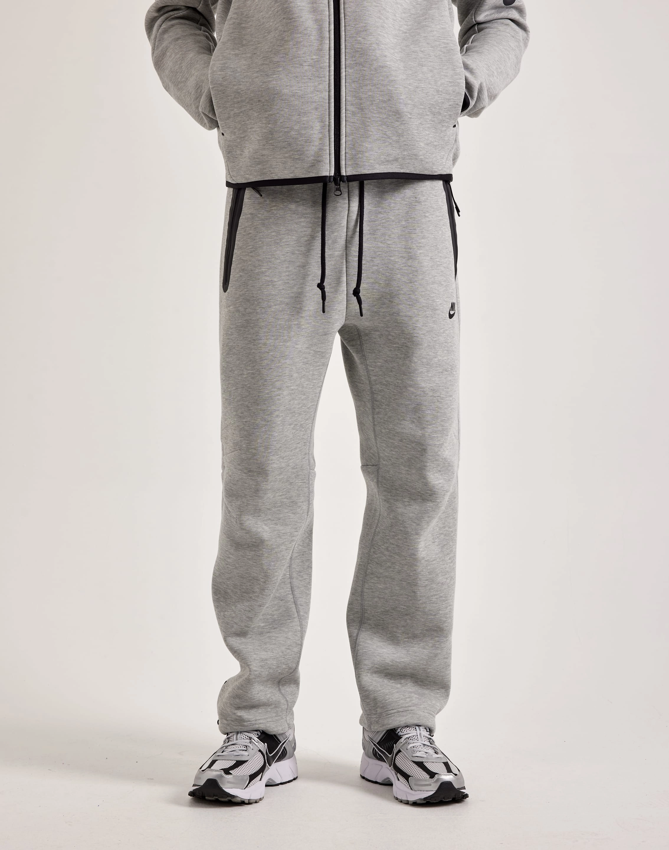 Fashion inspiration Nike Tech Fleece Open-Hem Pants Party wear