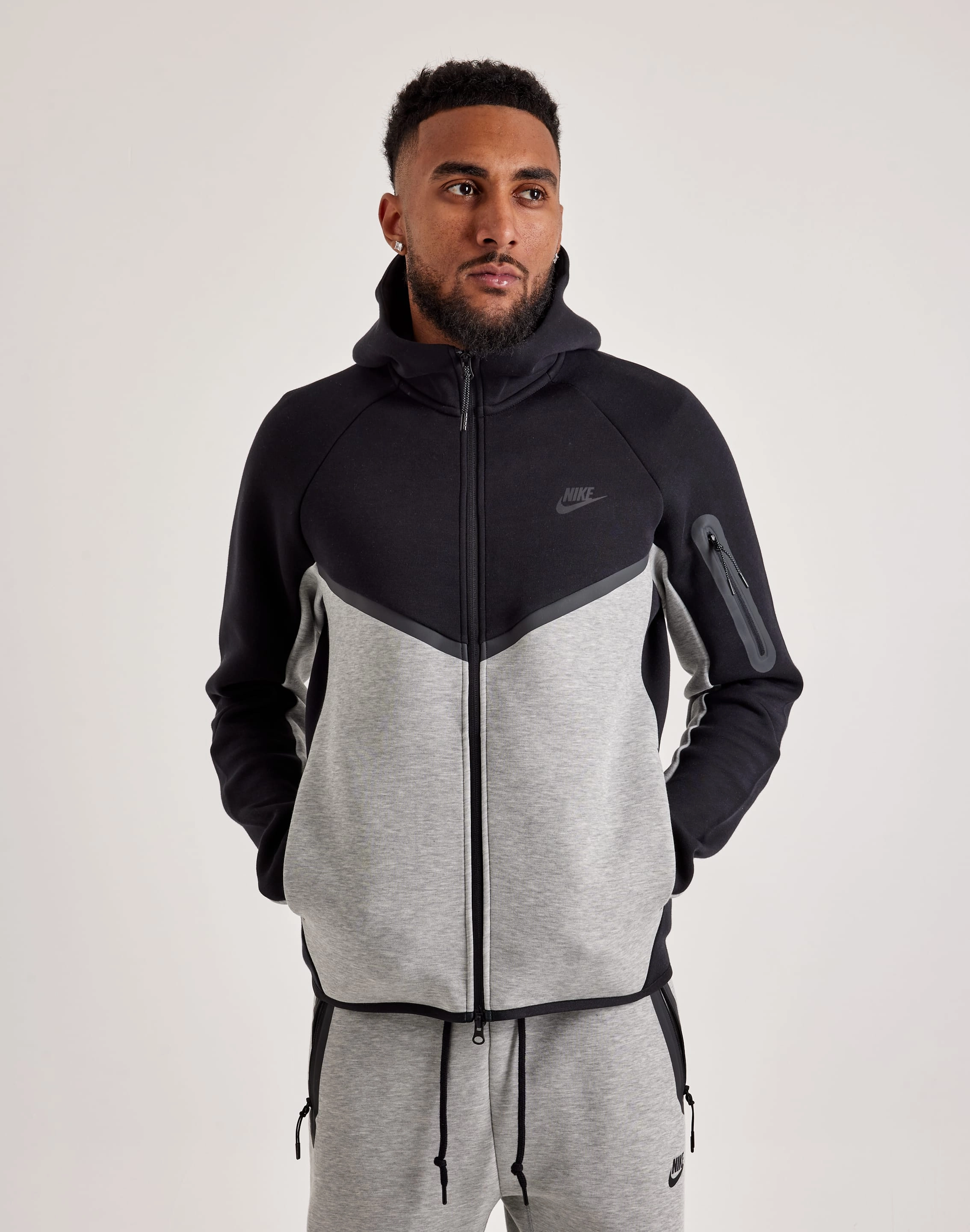 Fashion inspiration Nike Tech Fleece Windrunner Full-Zip Hoodie Sustainable fashion practices