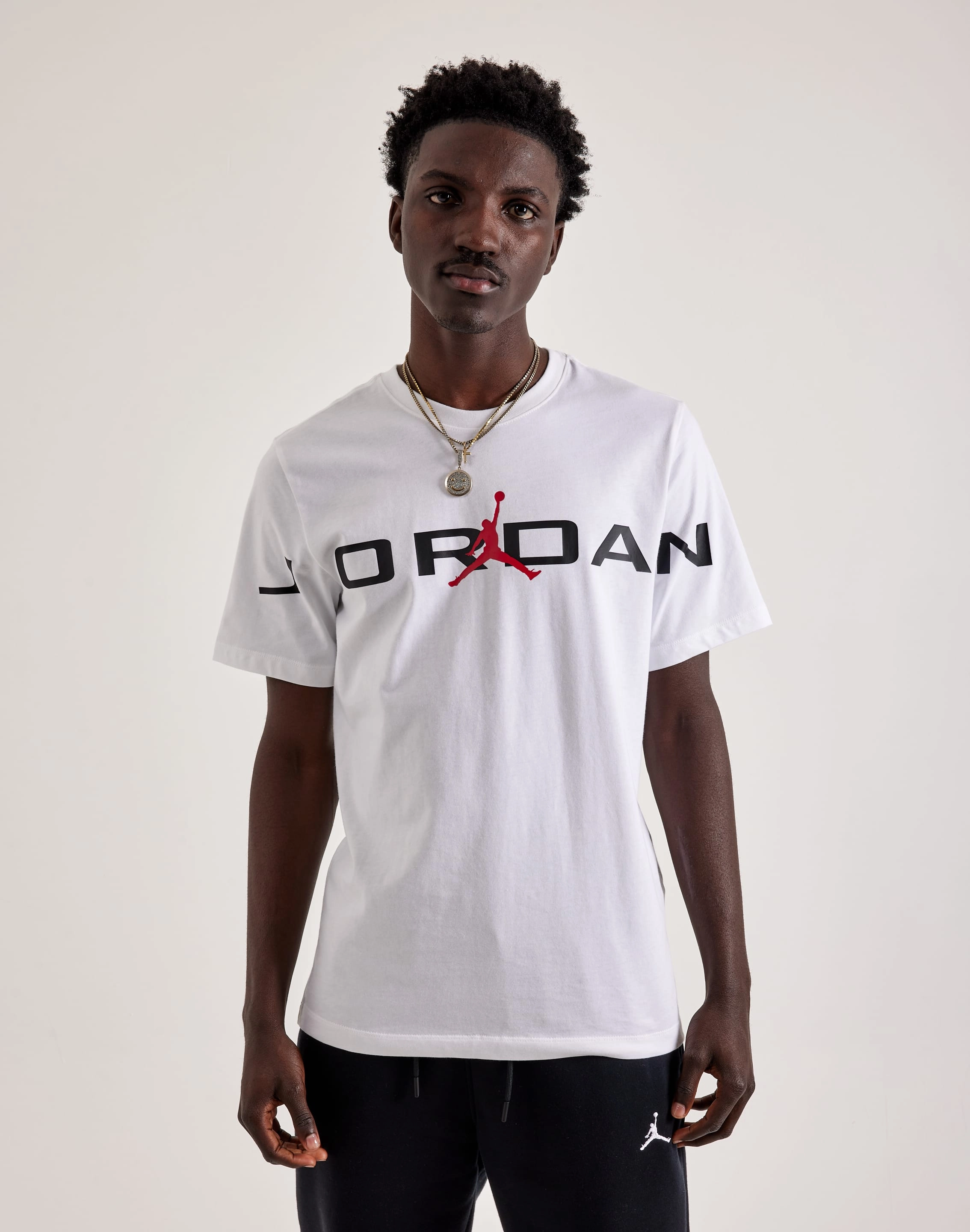 Fashion lookbook Jordan Air Stretch Tee Fashion rental