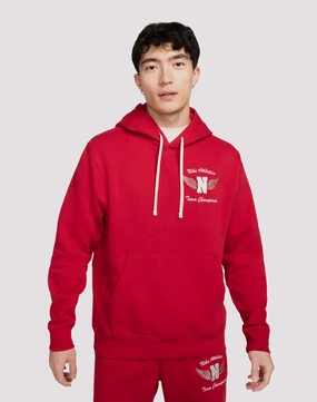 Fashion lookbook Nike Sportswear Club Fleece Hoodie Vintage - inspired fashion