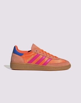 Fashion models Adidas Handball Spezial Preppy style items