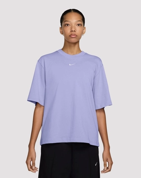 Fashion models Nike Sportswear Essential Boxy Tee Fashion exhibitions