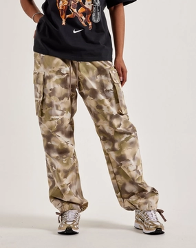 Fashion rental Nike Oversized Cargo Pants Sustainable fashion