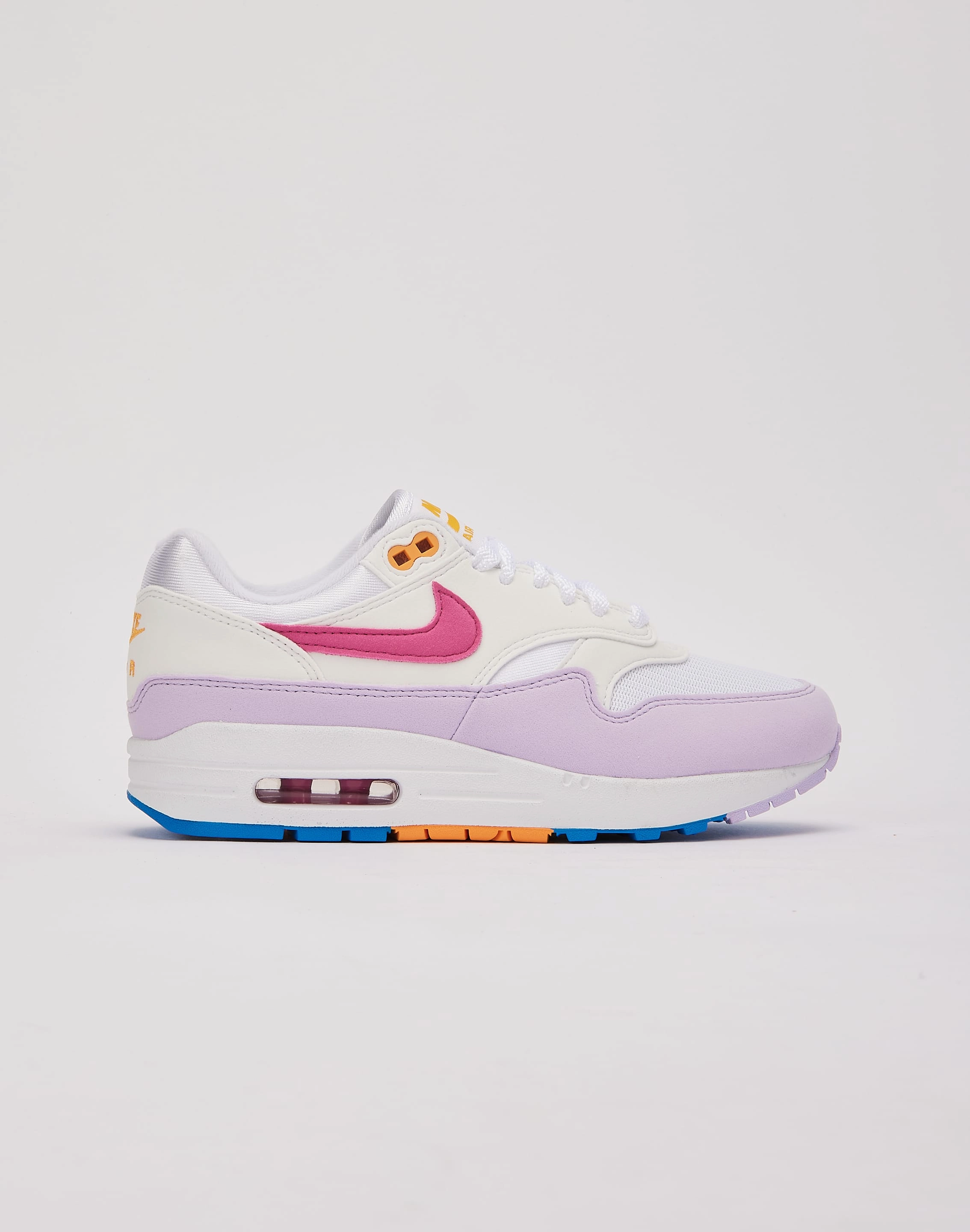 Fashion shows Nike Air Max 1 '87 Beachwear items
