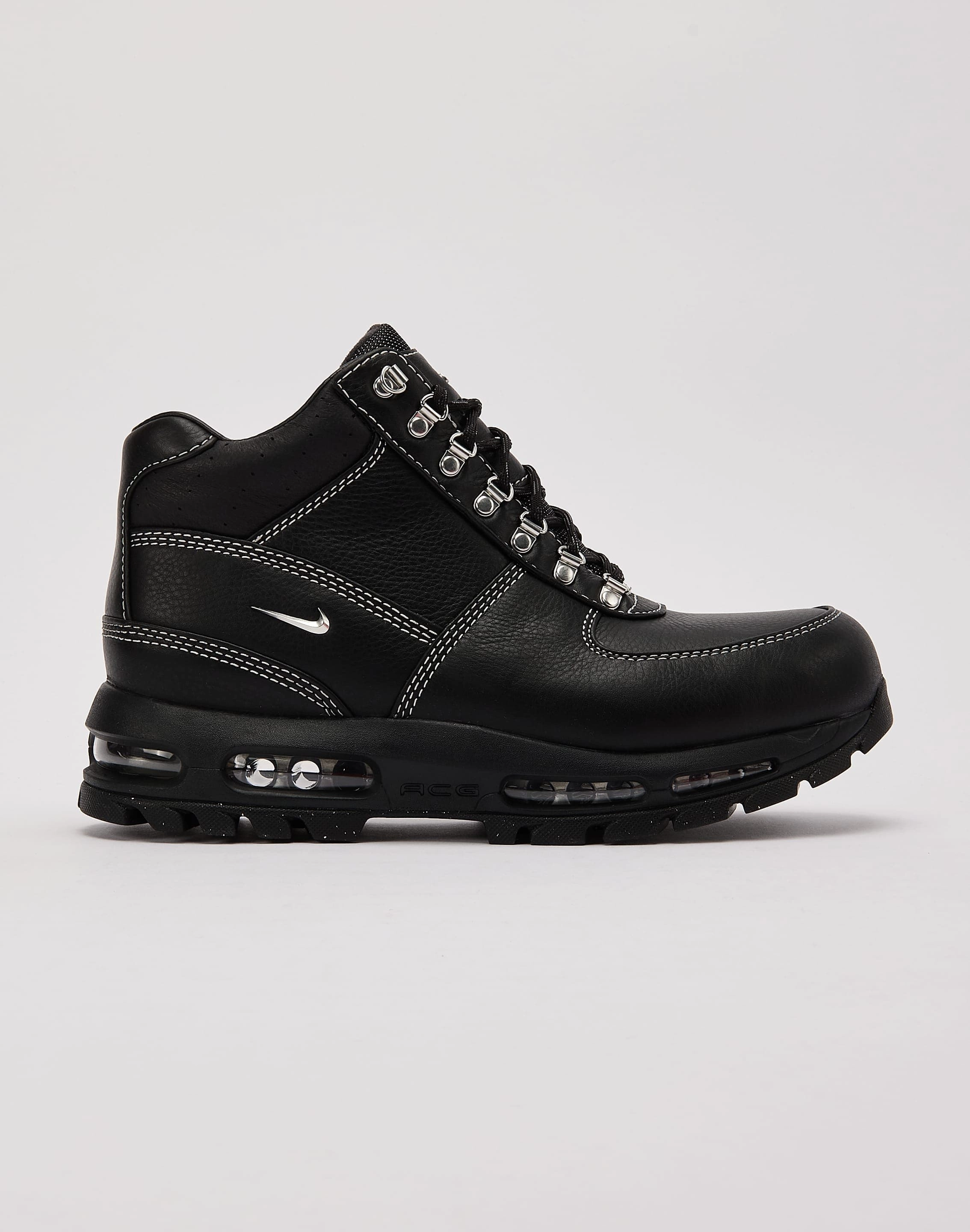 Fashion swaps Nike Air Max Goadome PRM Party wear
