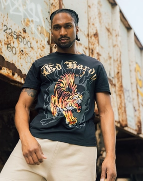 Fashionable goods Ed Hardy Crawling Tiger Rhinestone Tee Style statements
