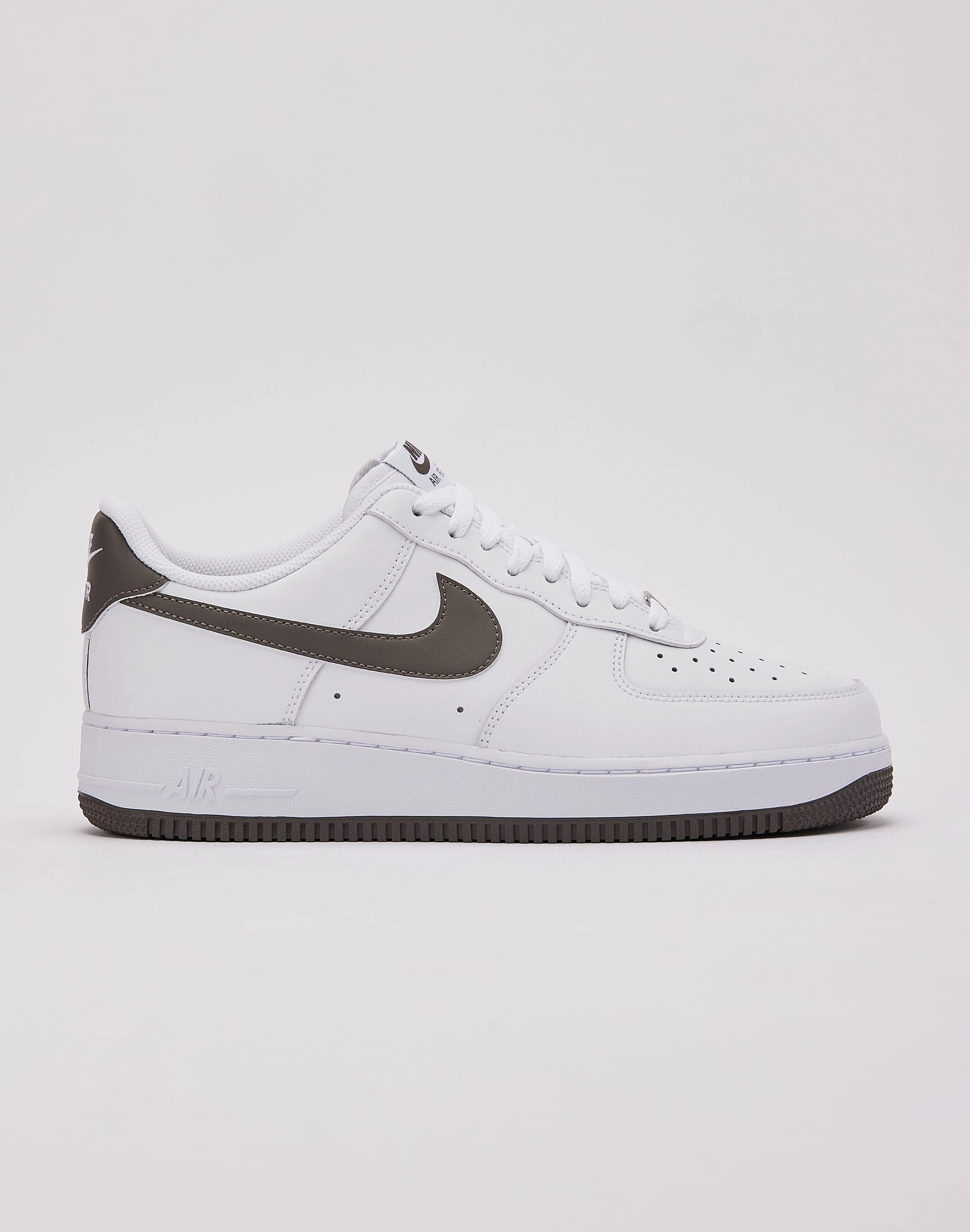 Fashionable goods Nike Air Force 1 Low '07 Fashion exhibitions