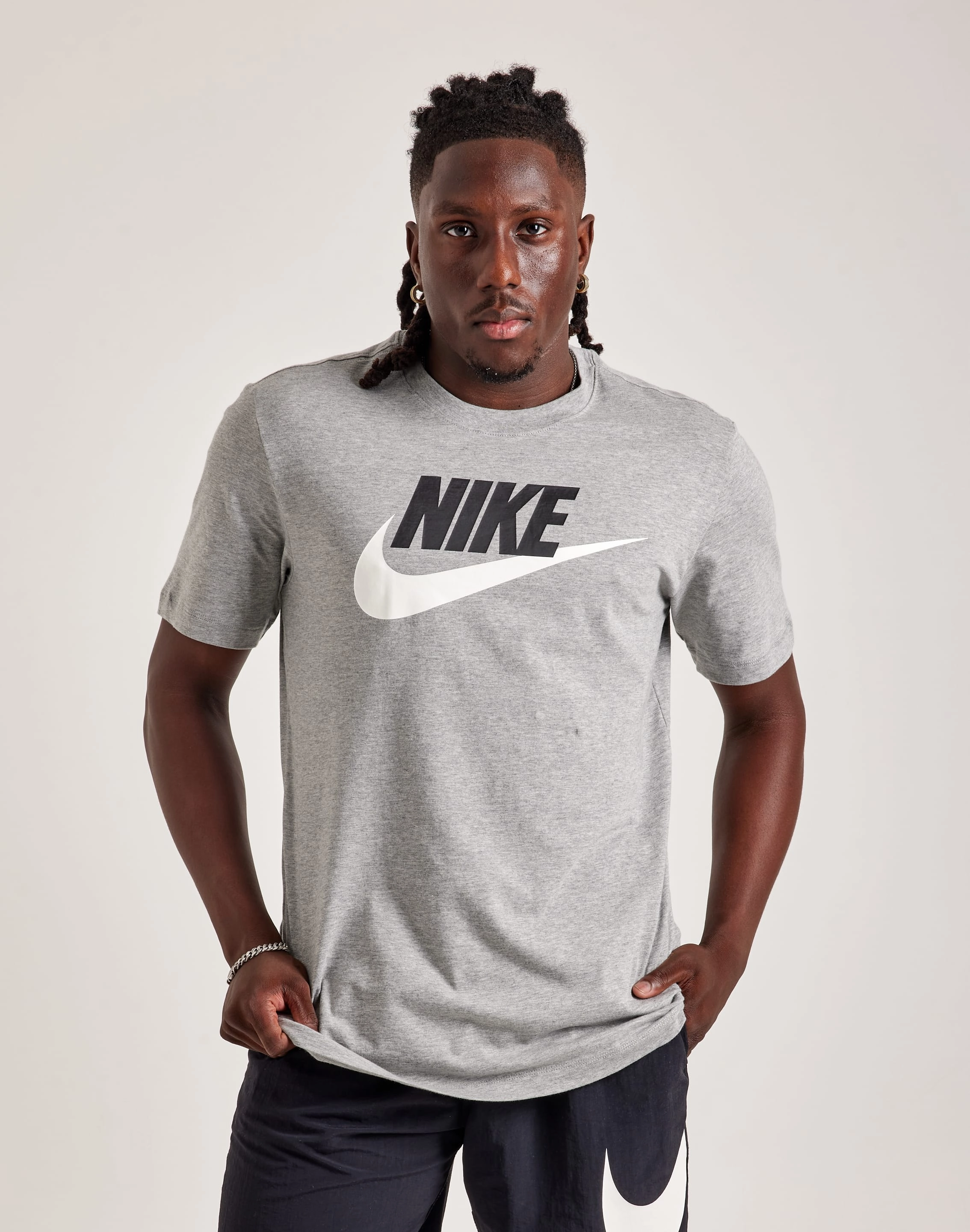 Formal wear selections Nike Icon Futura Tee Nautical - themed fashion