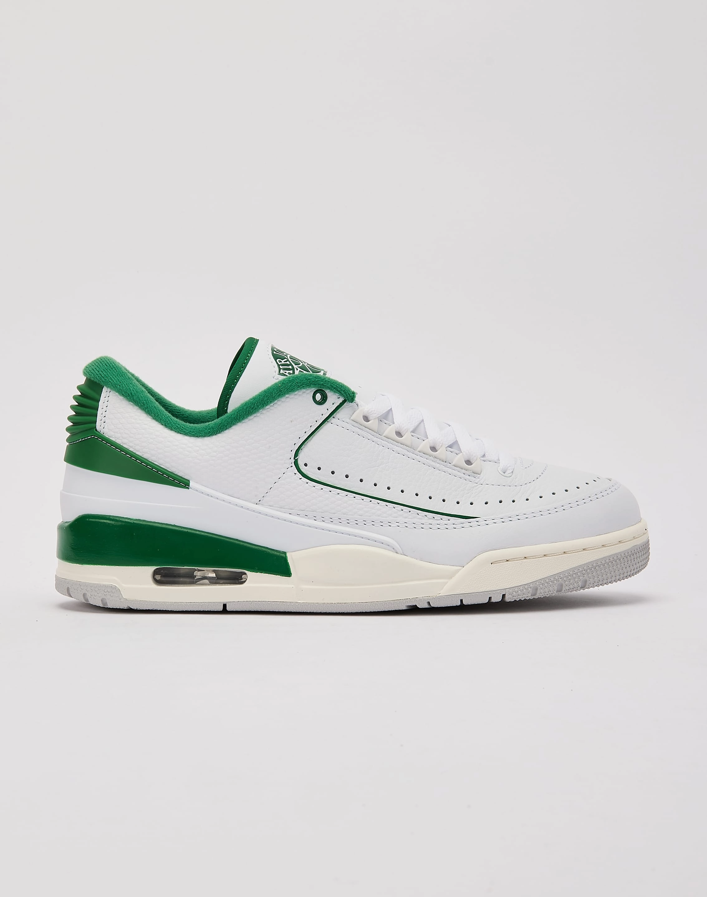 Jordan 2/3 Minimalist fashion Wardrobe staples