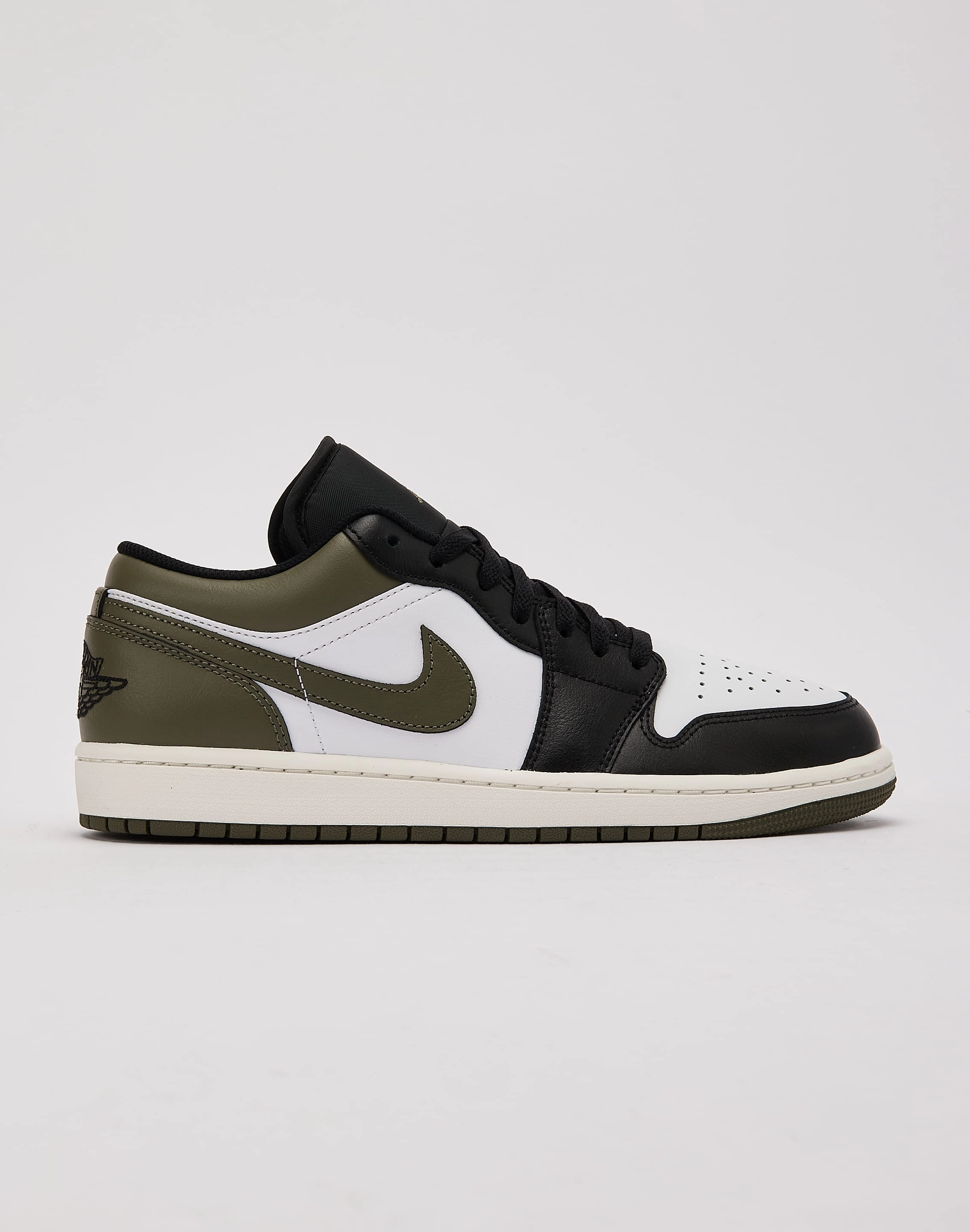 Jordan Air Jordan 1 Low Clothing types Patterned fashion (floral, stripes, etc.)