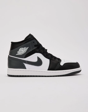 Jordan Air Jordan 1 Mid Fashion photography Smart casual wear