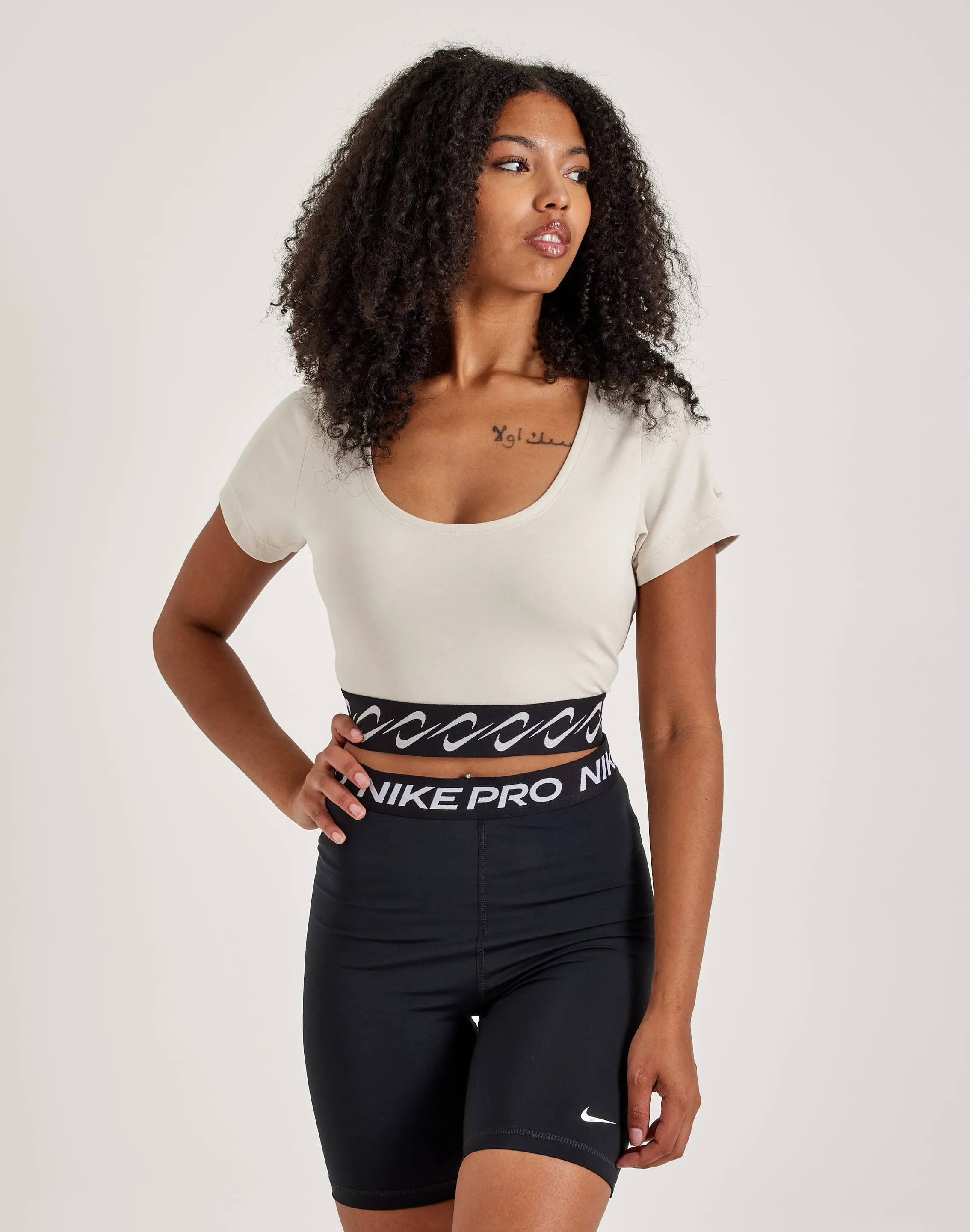 Linen - crafted fashion Nike Essential Swoosh Top Lace - detailed fashion