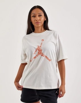 Linen - crafted fashion Jordan Brooklyn Graphic Tee Retro fashion finds