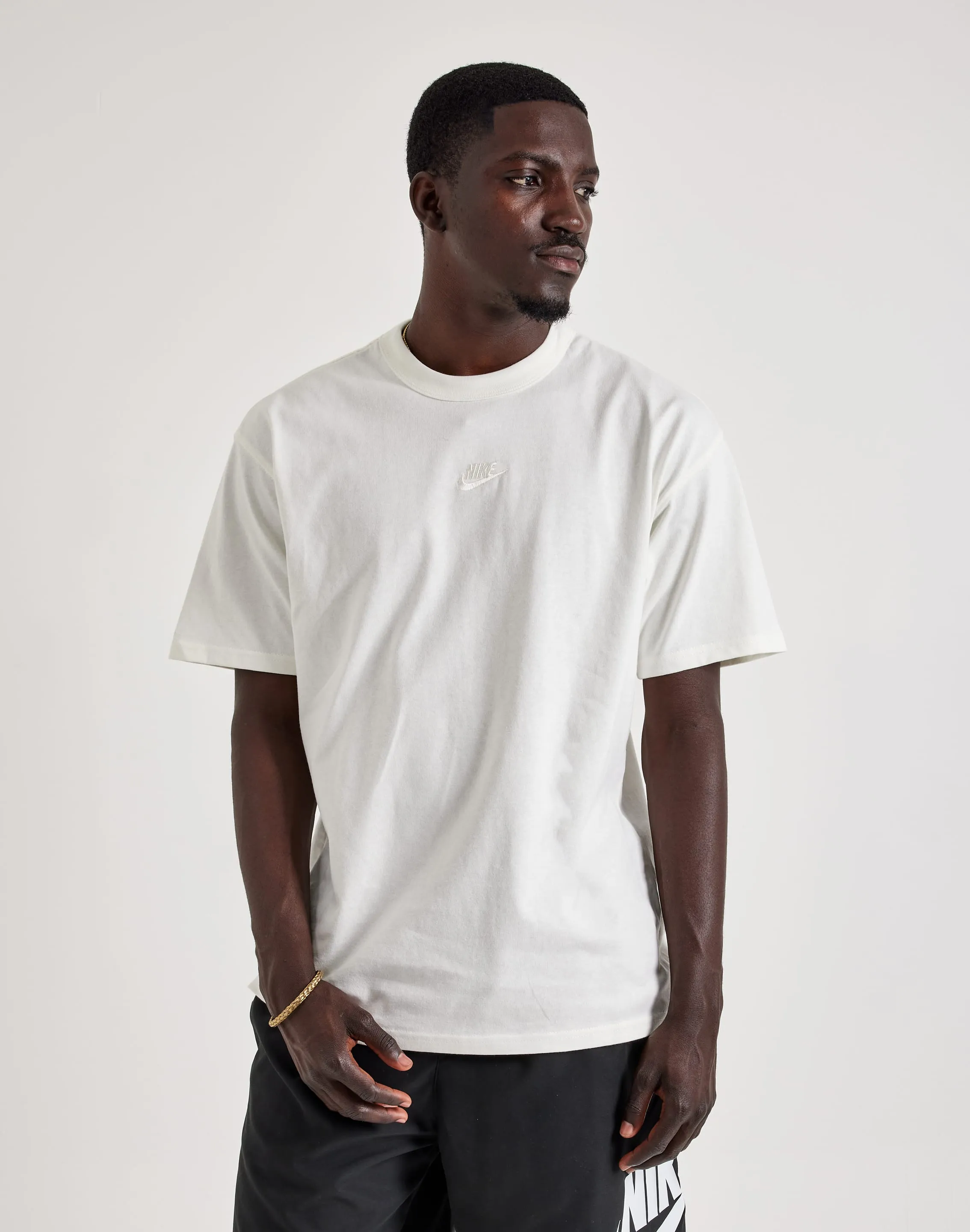 Nike Premium Essentials Tee Workwear options Preppy style items