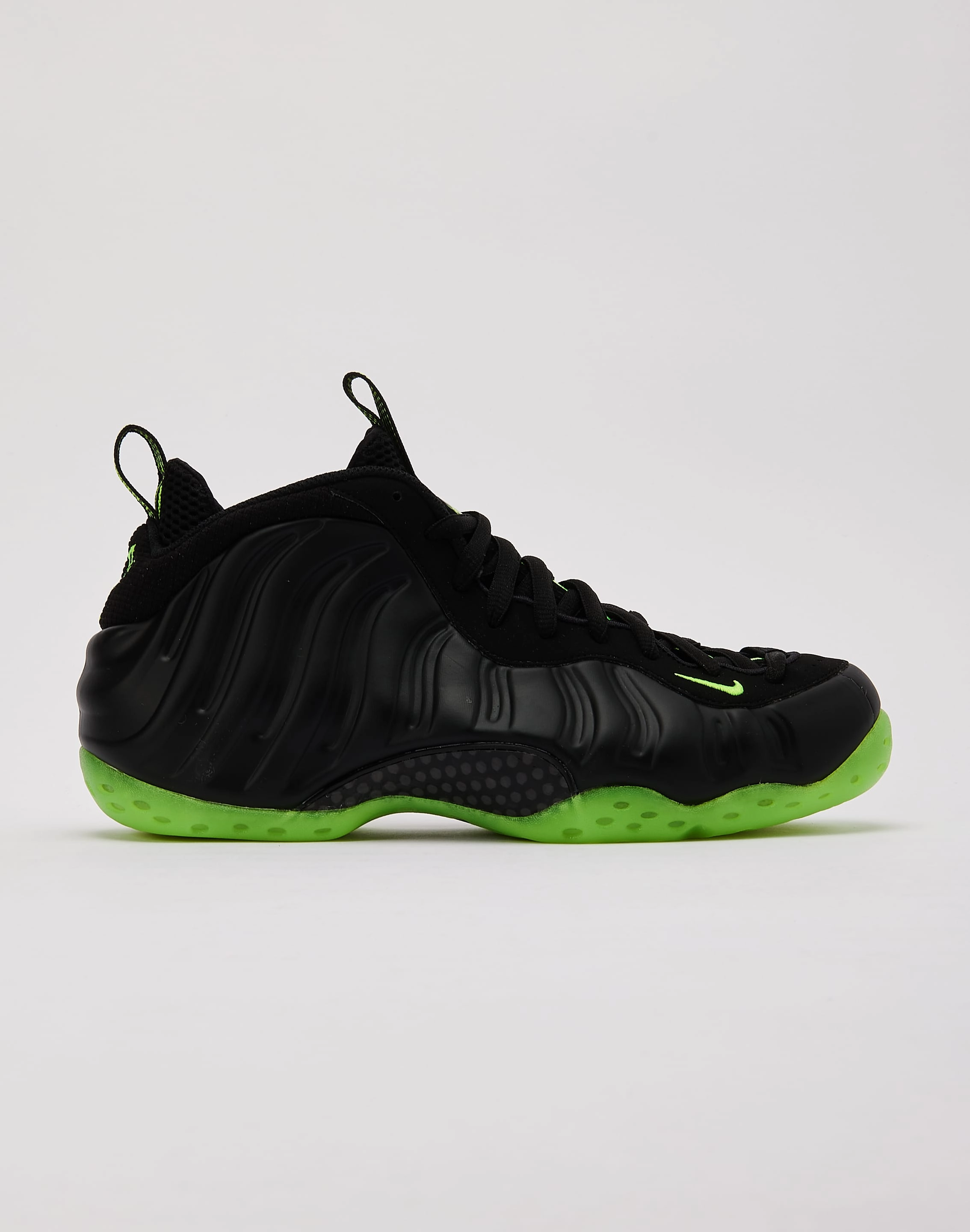 Nike Air Foamposite One 'Black Volt' Formal wear selections Fashion rental