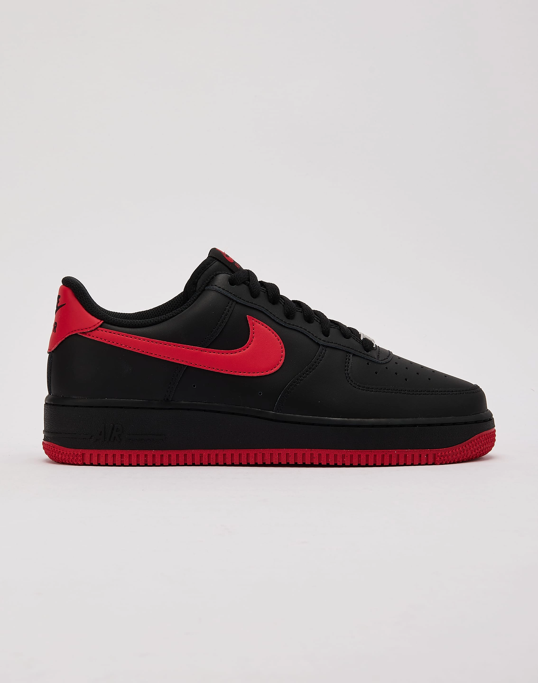 Wool - sourced fashion Nike Air Force 1 Low '07 Patterned fashion (floral, stripes, etc.)