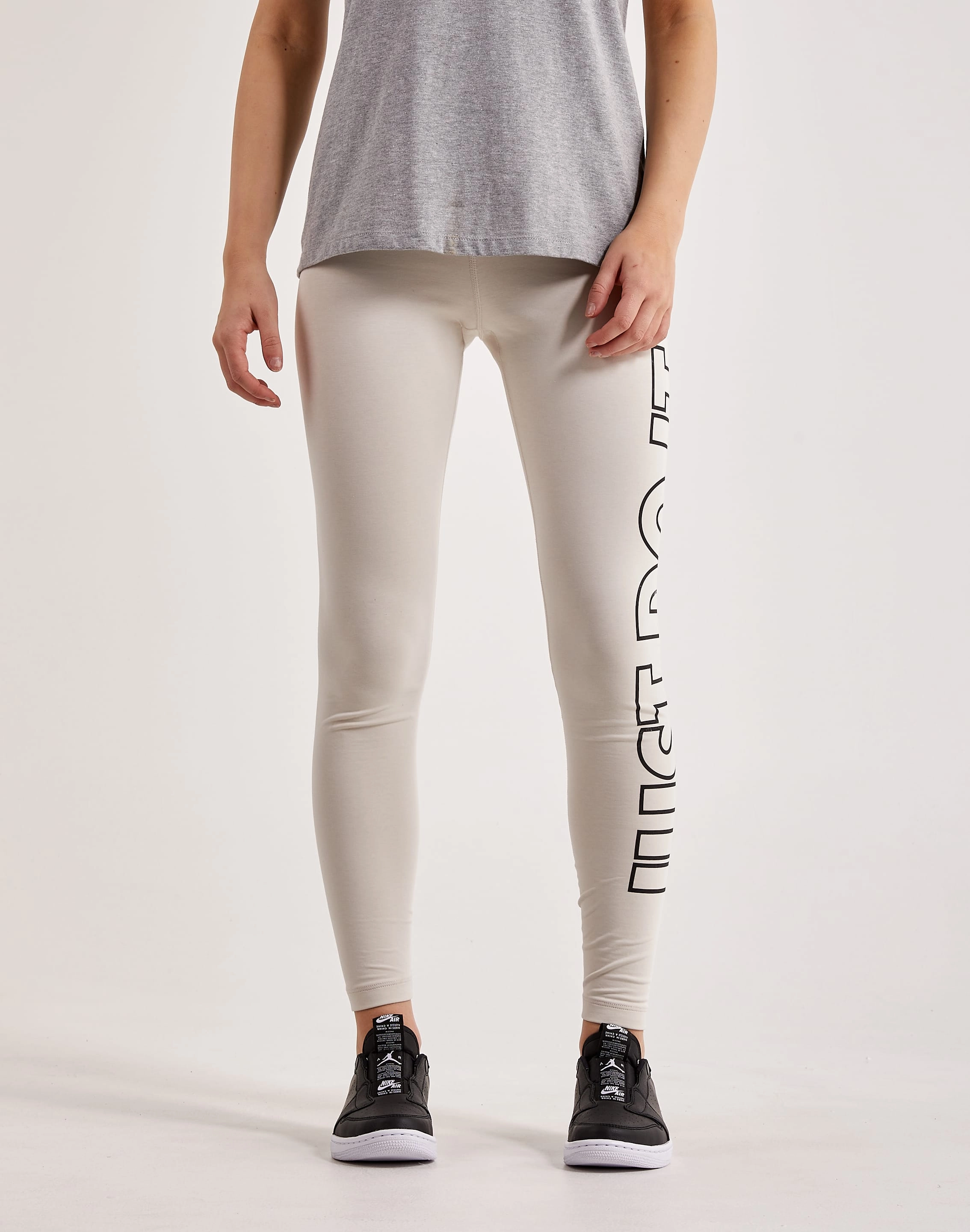 Silk - fabric fashion Nike Classics High-Waisted Leggings Beaded fashion items