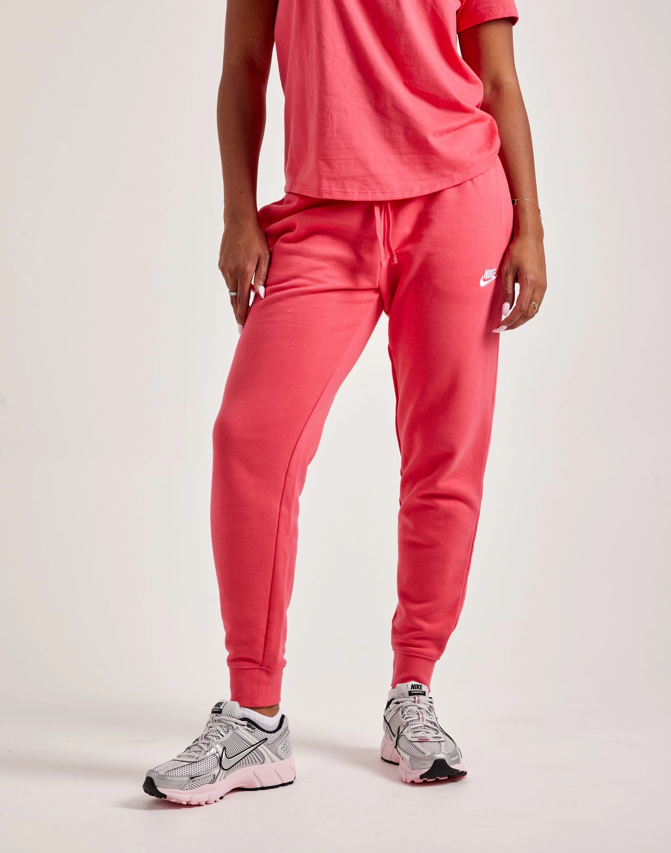 Nike Club Fleece Mid-Rise Pants Retro fashion finds Stylish products