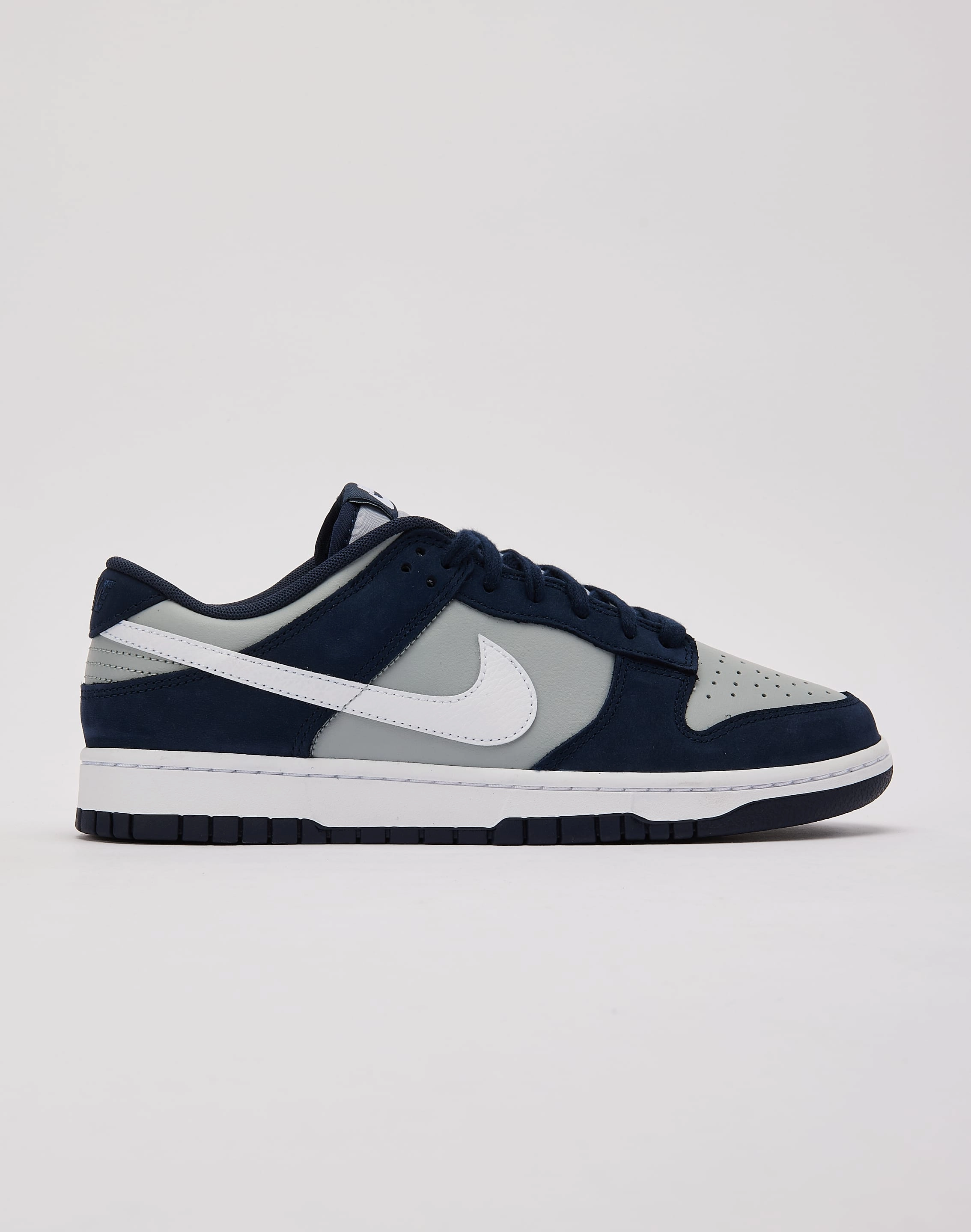 Nike Dunk Low Casual wear options Fashion influencers' recommendations