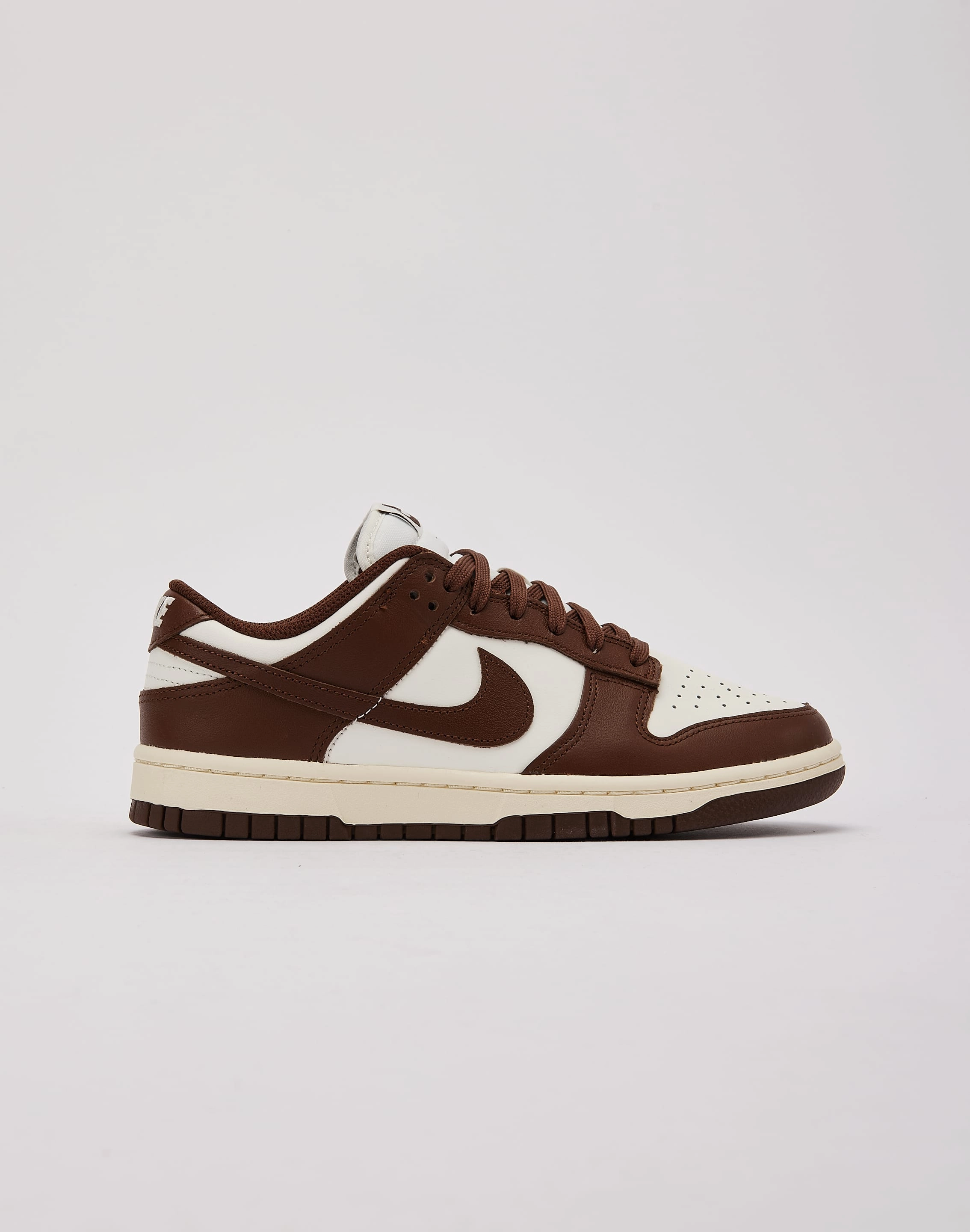 Nike Dunk Low Casual wear options Minimalist fashion