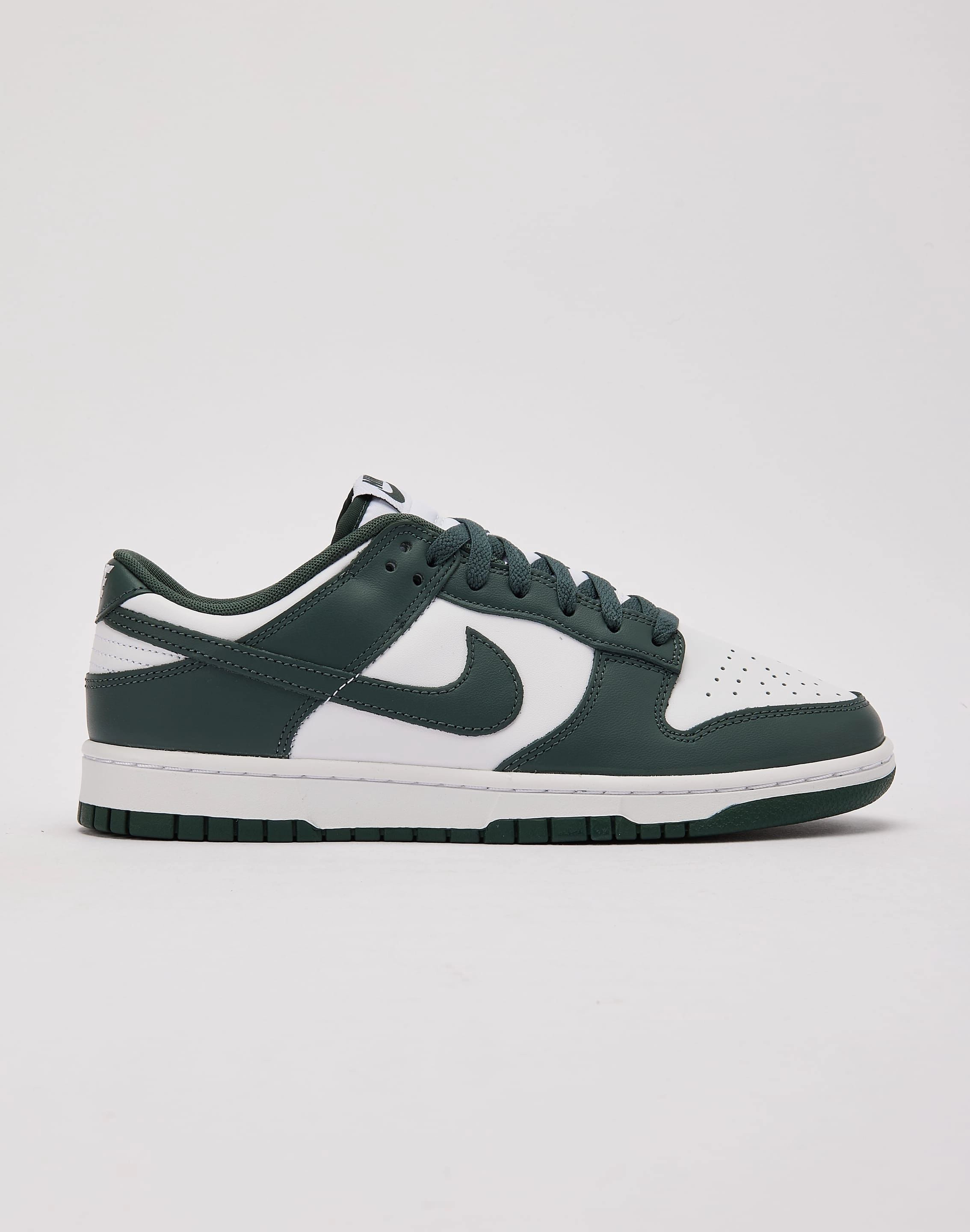 Nike Dunk Low Organic fashion products Classic fashion pieces