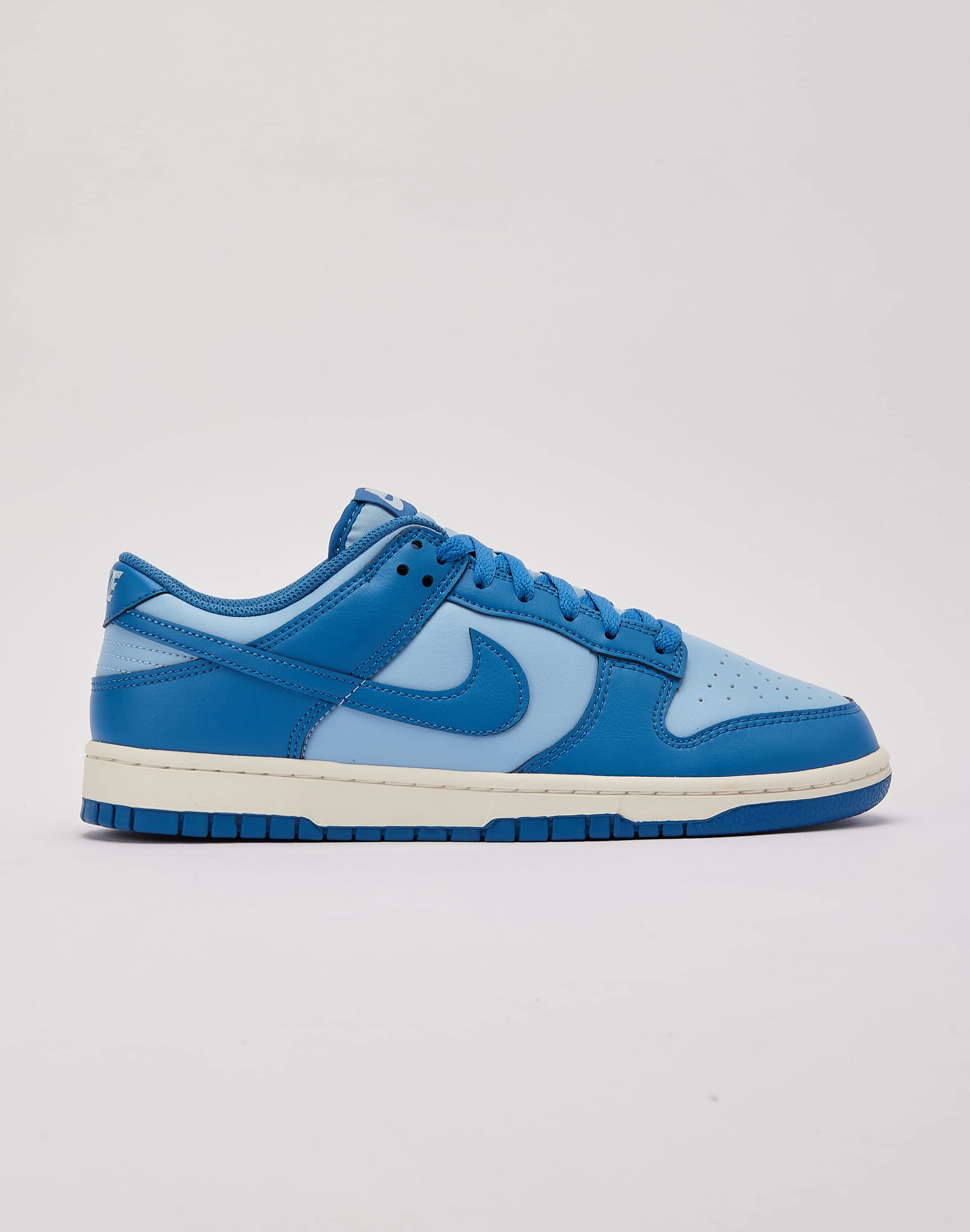 Nike  Dunk Low Seasonal wear Lace - detailed fashion